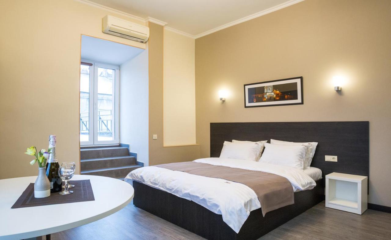 קייב 911 Apartments Khreshchatyk מראה חיצוני תמונה